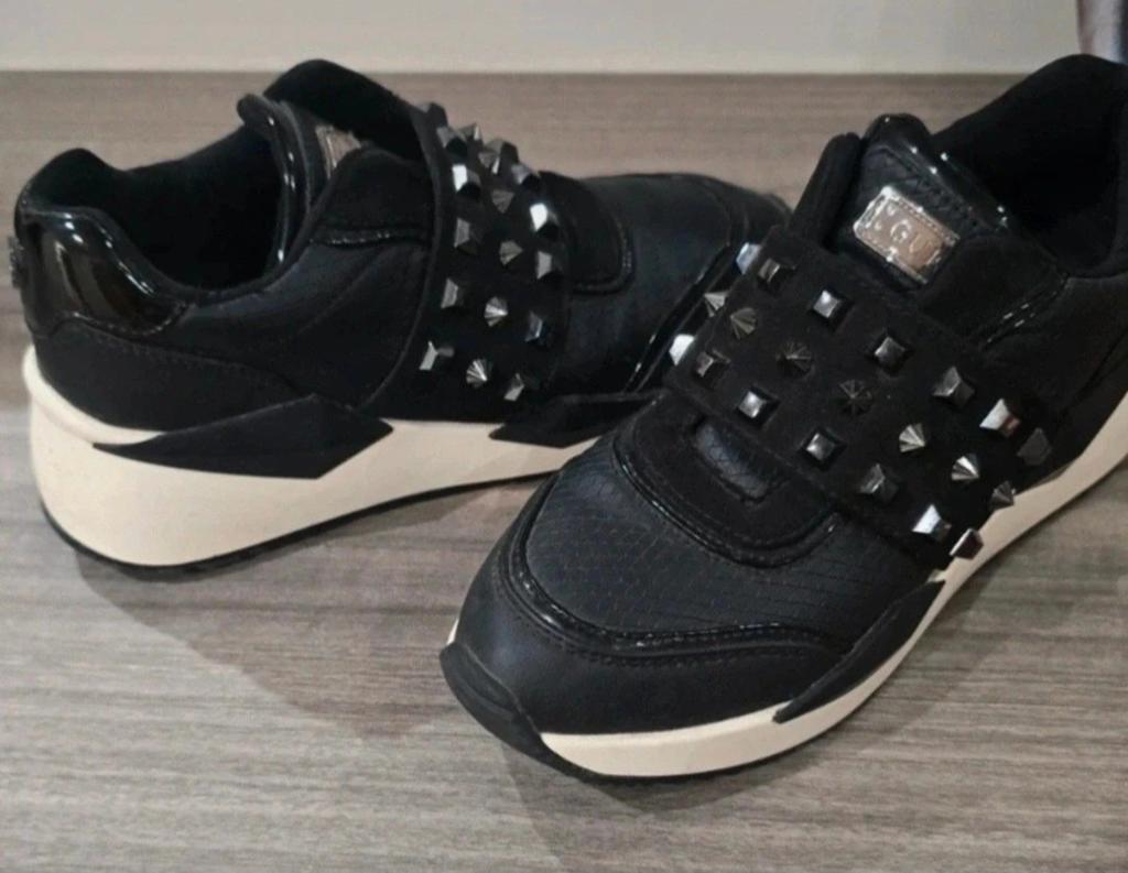 Guess sneakers maat 37, Guess, Zwart, Ophalen of Verzenden, Sneakers of Gympen
