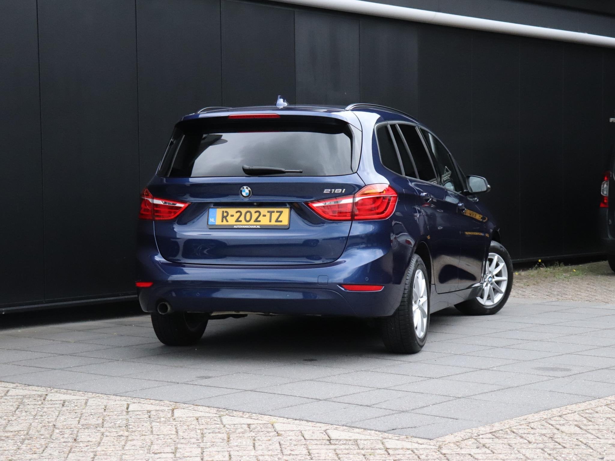 BMW 2-serie Gran Tourer 218i | AUT. | CAMERA | NAVI | CRUISE, Auto's, Gebruikt, Euro 6, 2-Serie Gran Tourer, Blauw