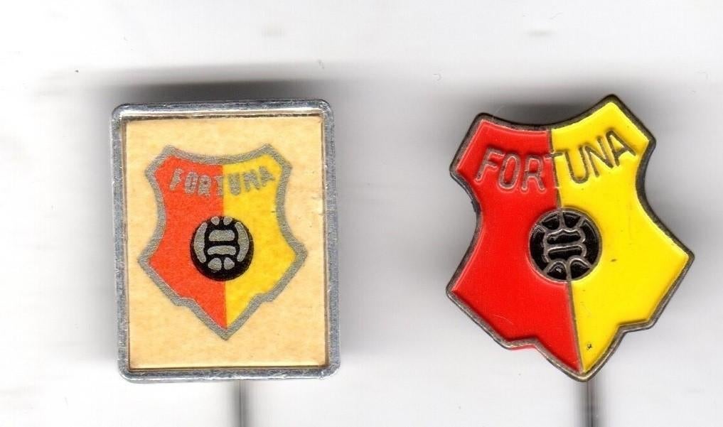 2 speldjes VOETBAL VERENIGING FORTUNA (A7), Verzamelen, Speldjes, Pins en Buttons, Ophalen of Verzenden, Gebruikt, Overige onderwerpen