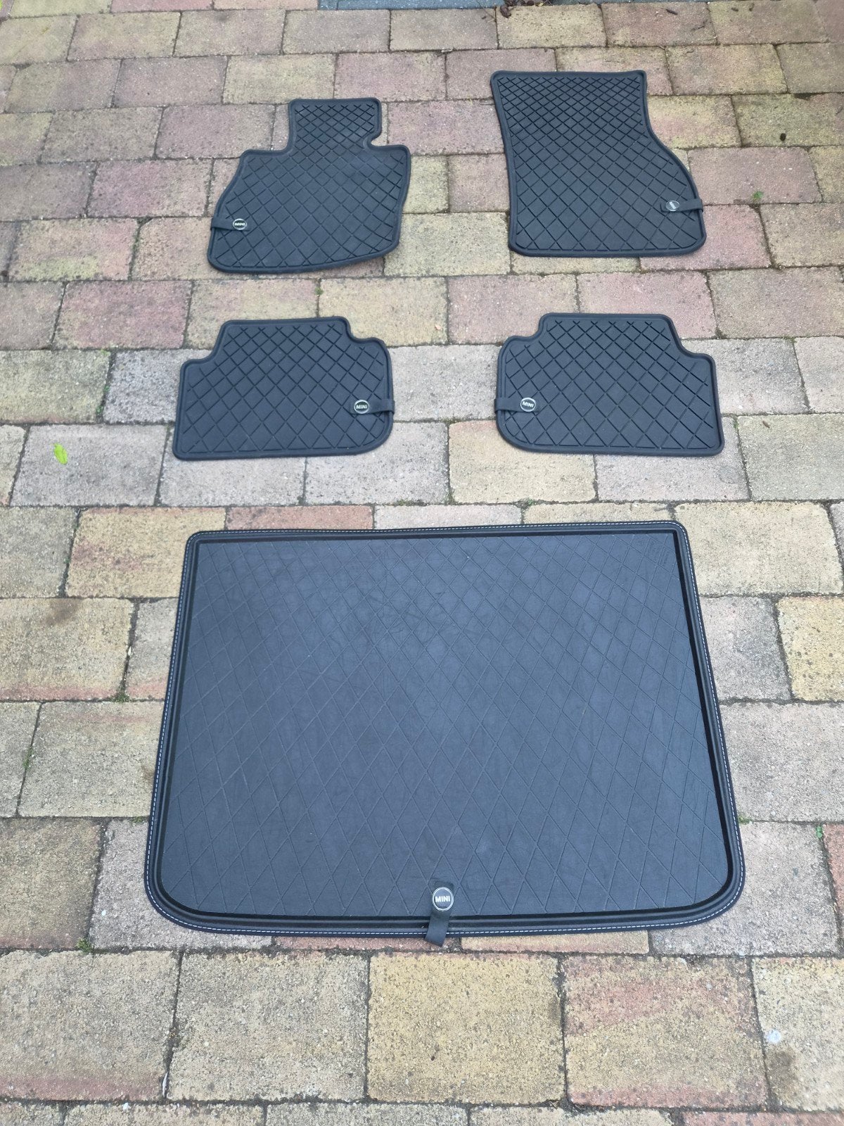 Mini Cooper Clubman vloermatten en kofferbakmat, Ophalen of Verzenden, Zo goed als nieuw