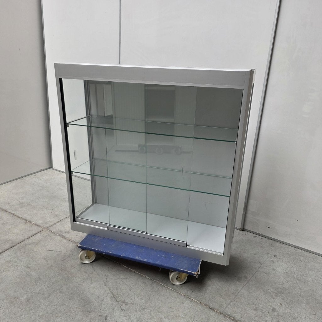 Mooie wandvitrine met glazen schuifdeuren aluminium behuizi, Niet ingevuld, Gebruikt, Niet ingevuld, Niet ingevuld