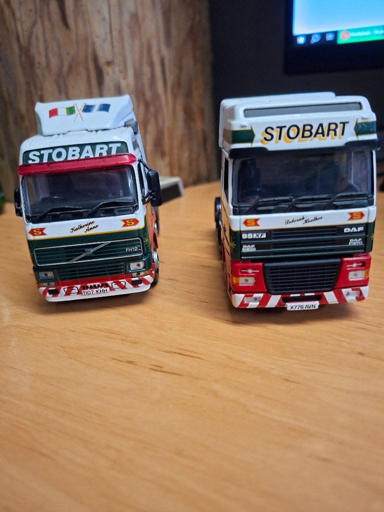 Eddie Stobart DAF en Volvo trekker, Ophalen of Verzenden, Bus of Vrachtwagen, Lion Toys