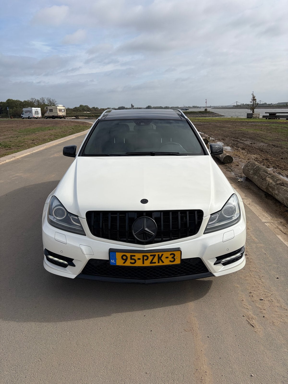 Mercedes-Benz C-Klasse 1.8 C180 CGI Estate AUT 2011 Wit, Auto's, Automaat, Achterwielaandrijving, 1800 kg, Zwart