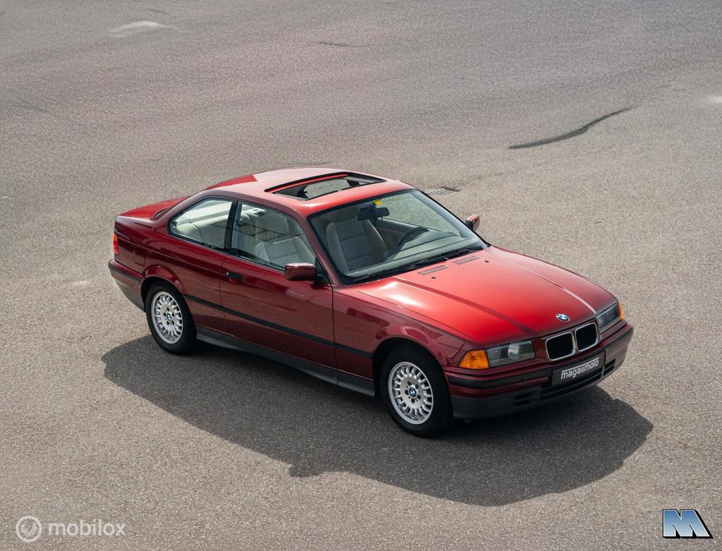 BMW 3-serie E36 Coupé 318iS l 1e eigenaresse l 28.143 KM, Auto's, BMW, Gebruikt, Beige, 4 cilinders, 4 stoelen
