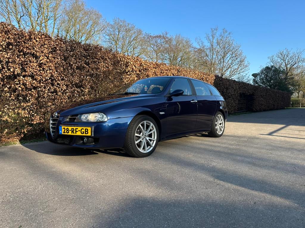 Alfa Romeo 156 ti 1.8 Twin Spark Sportwagon 2005 Blauw, Auto's, Alfa Romeo, Voorwielaandrijving, Zwart, 4 cilinders, 1290 kg