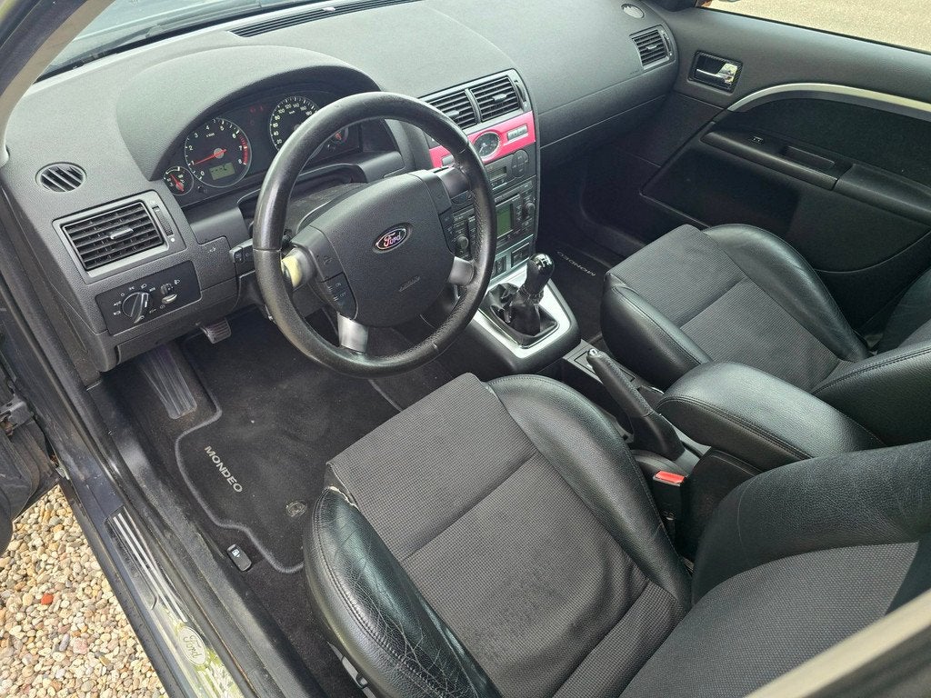 Ford Mondeo Wagon 2.0-16V Platinum *apk:03-2027*, Auto's, Ford, Voorwielaandrijving, 1337 kg, Handgeschakeld, Euro 4