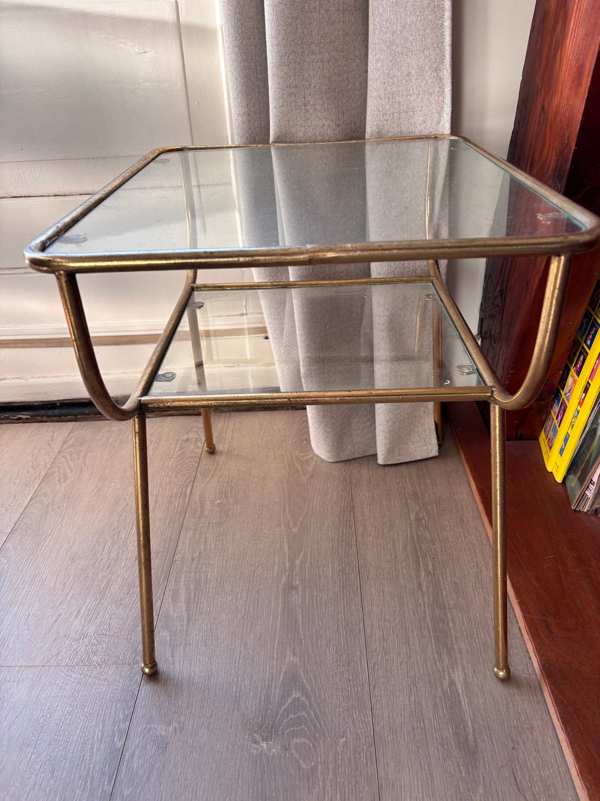 Gratis gouden bijzettafel met glazen bladen, Ophalen, Minder dan 45 cm, Minder dan 55 cm, Gebruikt