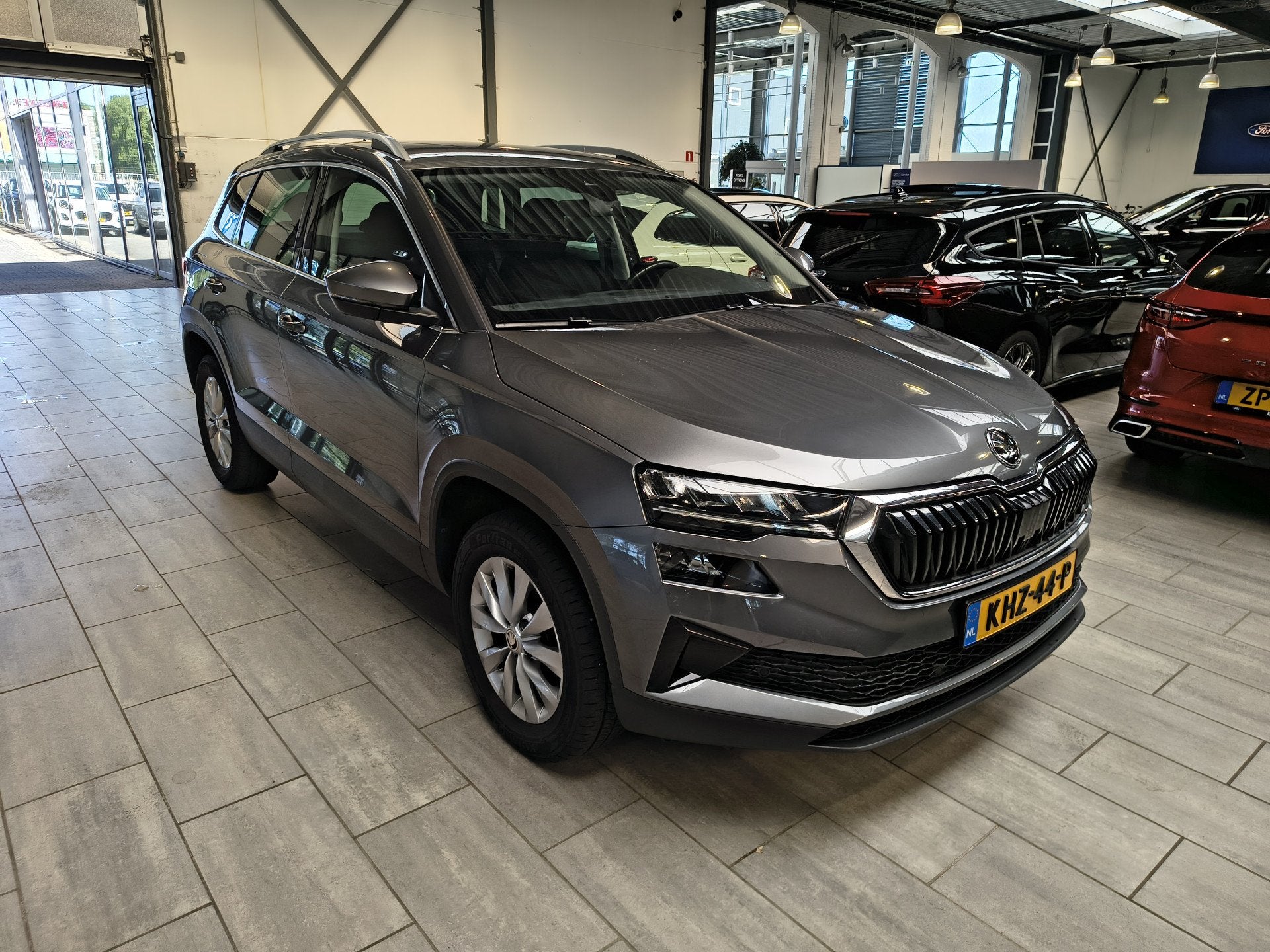 Skoda Karoq 1.5 TSI 150 pk ACT Business Edition | Camera | A, Auto's, Voorwielaandrijving, 12 maanden, 4 cilinders, Karoq