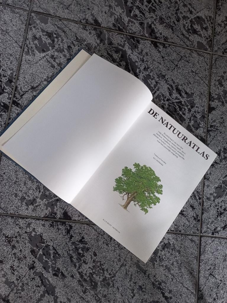Natuuratlas 240 Blz, Boeken, Ophalen, Zo goed als nieuw, Natuur algemeen
