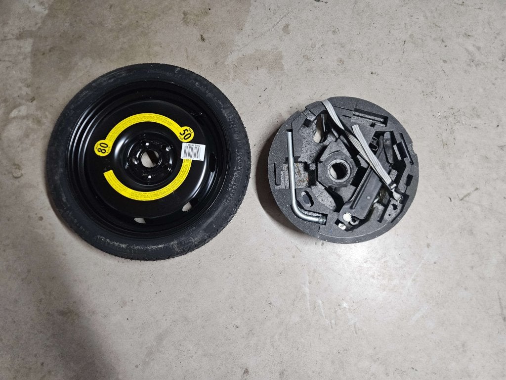 RESERVEWIEL/THUISKOMER AUDI /VW/SEAT/SKODA /KRIKSET, Niet ingevuld, Gebruikt, Niet ingevuld, Ophalen of Verzenden