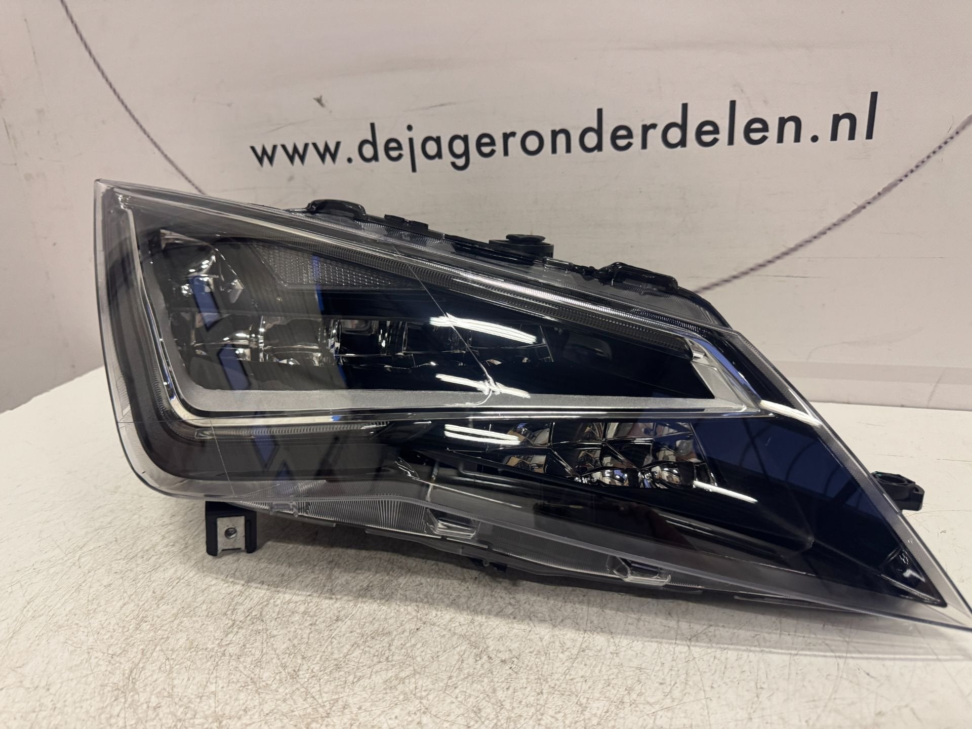 SEAT LEON 5F LED KOPLAMP RECHTS 5F1941008B, Auto-onderdelen, Autovia A-2, Km 585 585
08760  Martorell, ES, Nieuw, Ophalen of Verzenden