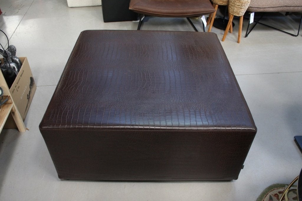 Grote vierkante hocker salontafel poef leerlook 100x100, Ophalen, Vierkant, 100 tot 125 cm, Leer