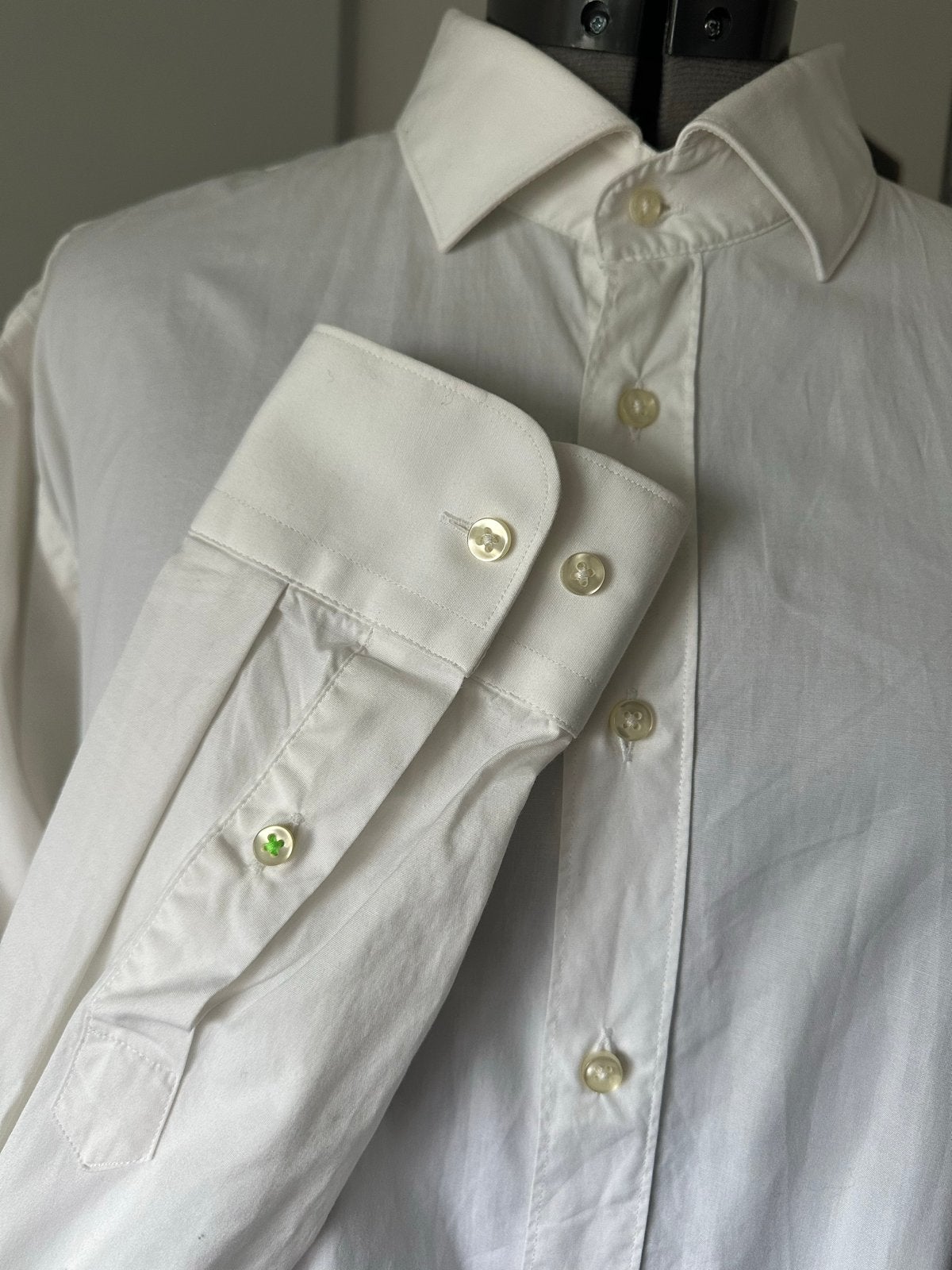 Wit Slim Fit Overhemd - Maat L, Kleding | Heren, Overhemden, Verzenden, Zo goed als nieuw, Wit, Halswijdte 43/44 (XL)