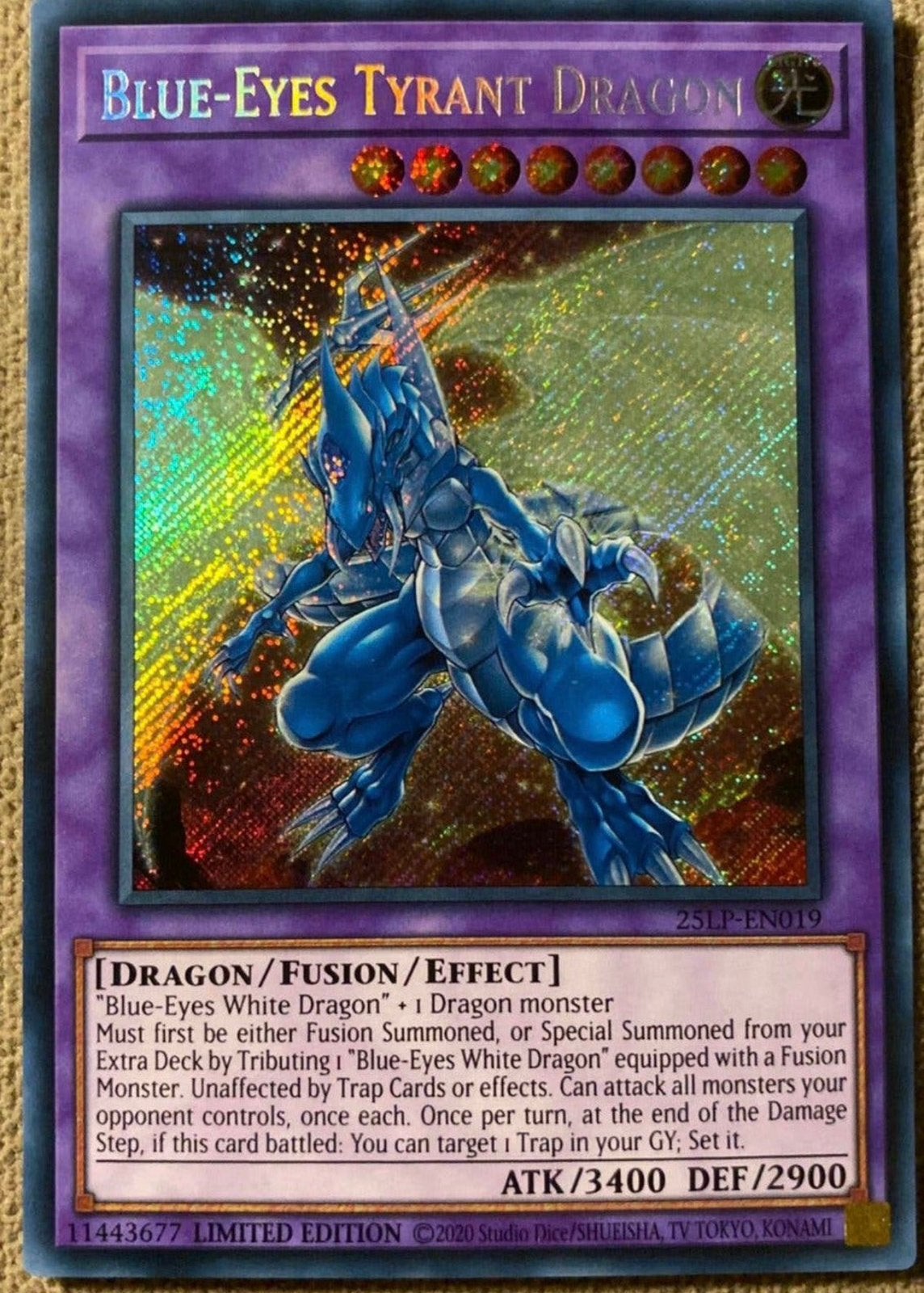 Yu-Gi-Oh! Blue-Eyes Tyrant Dragon LP25 World Promo !, Ophalen of Verzenden, Zo goed als nieuw, Losse kaart, Foil