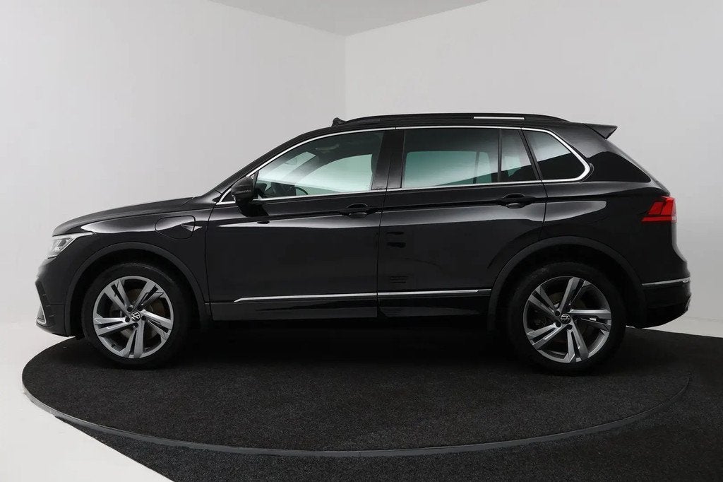 Volkswagen Tiguan 1.4 TSI eHybrid R-Line Busine € 23.945,0, Automaat, 1716 kg, Euro 6, 4 cilinders