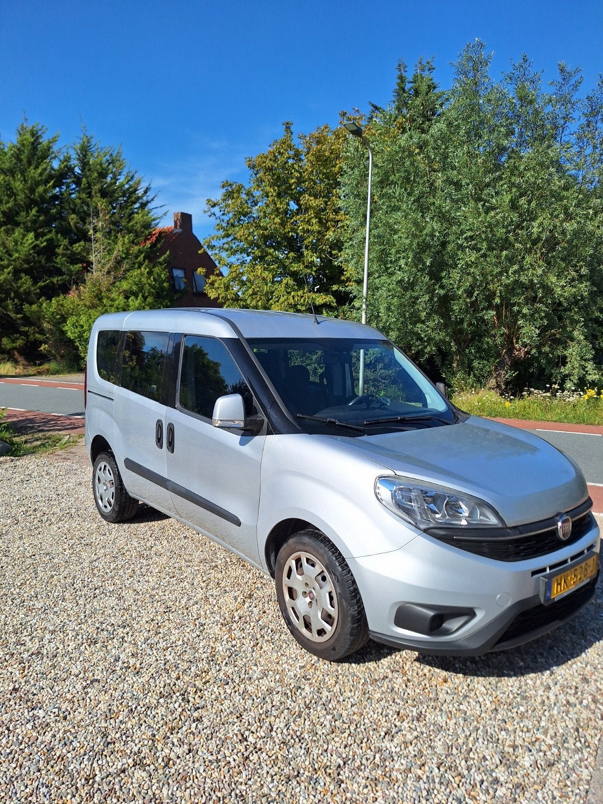 Fiat Doblo 1.4 16V 70KW 2015 Grijs rolstoel vervoer, Voorwielaandrijving, Doblo, 4 stoelen, 1478 kg