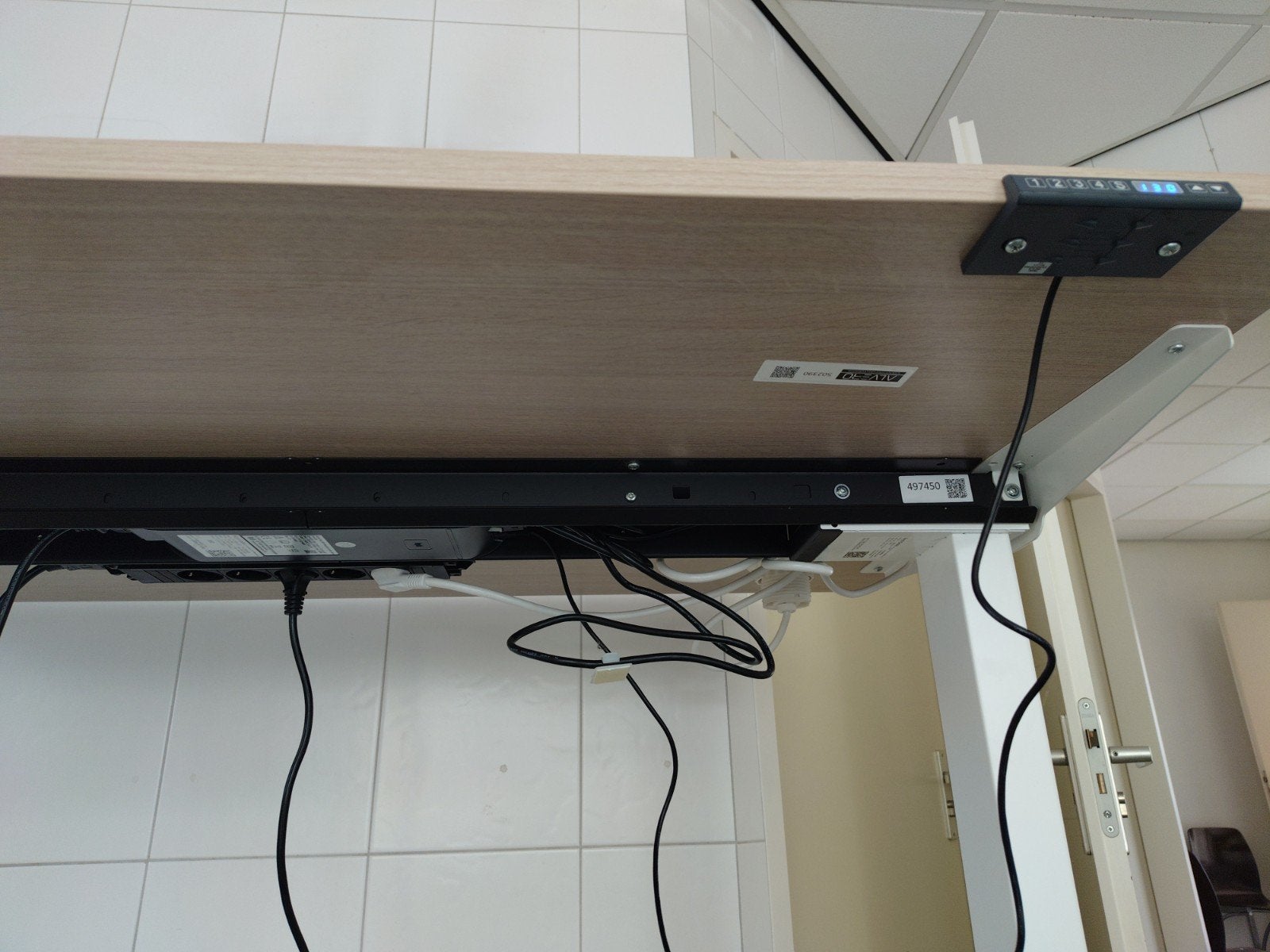 Hoog laag bureau, Ophalen