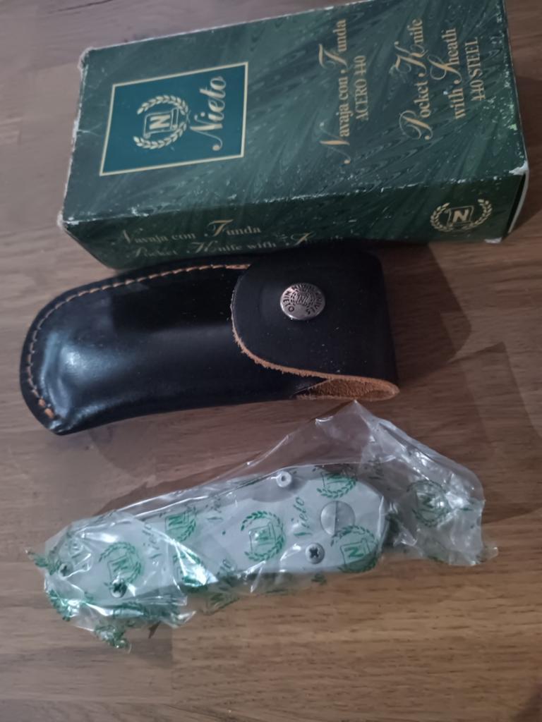 Spaans Nieto 550s Zakmes met foedraal - Nieuw in doos, Ophalen of Verzenden