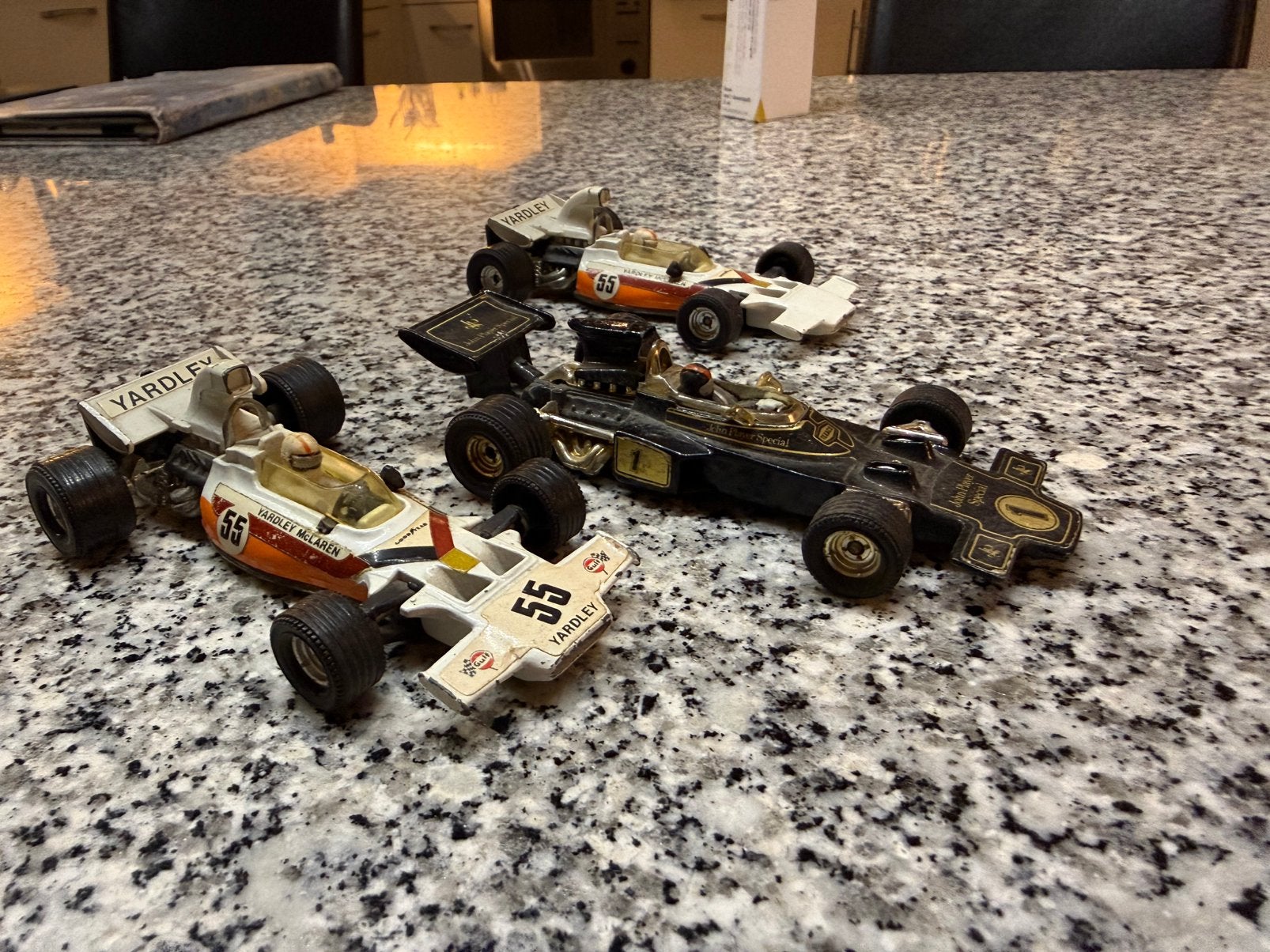 3 Corgi Toys Formule 1 auto’s. Mc Laren JP Special., Hobby en Vrije tijd, Modelauto's | 1:24, Ophalen of Verzenden, Zo goed als nieuw