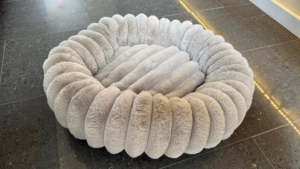 Designed by Lotte Reza – Kattenmand – Beige – 50x50x15 cm, Ophalen of Verzenden, Nieuw