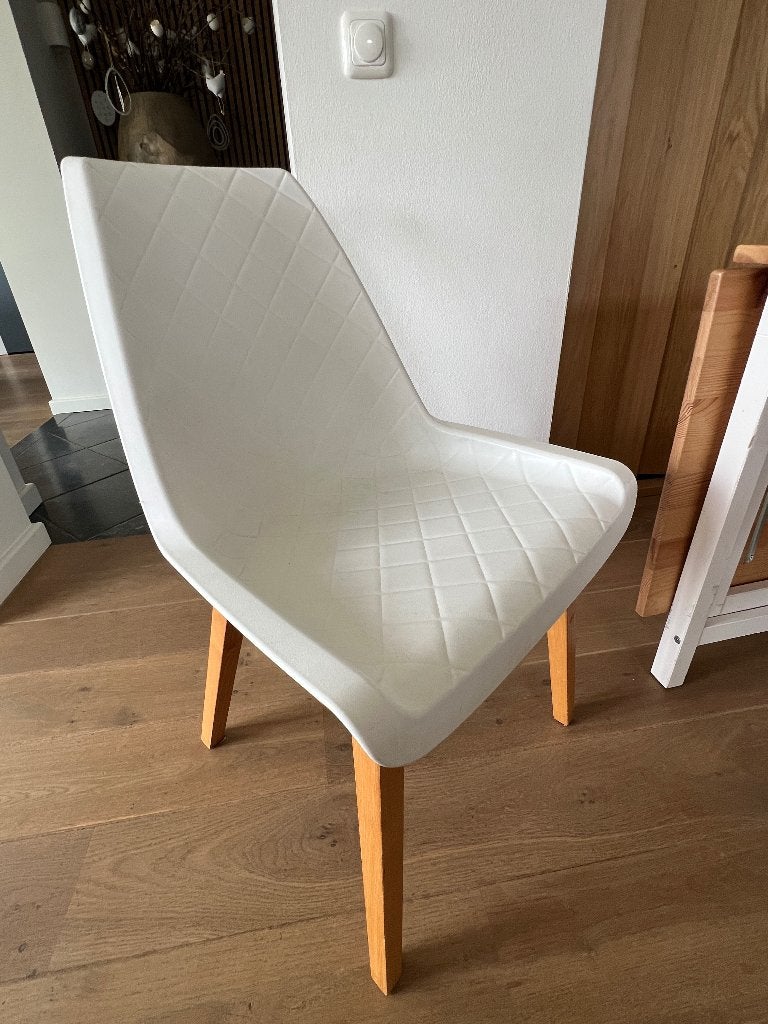 riviera maison eetkamerstoelen wit met houten onderstel 4x, Scandinavisch /modern/landelijk, Wit, Zo goed als nieuw, Vier