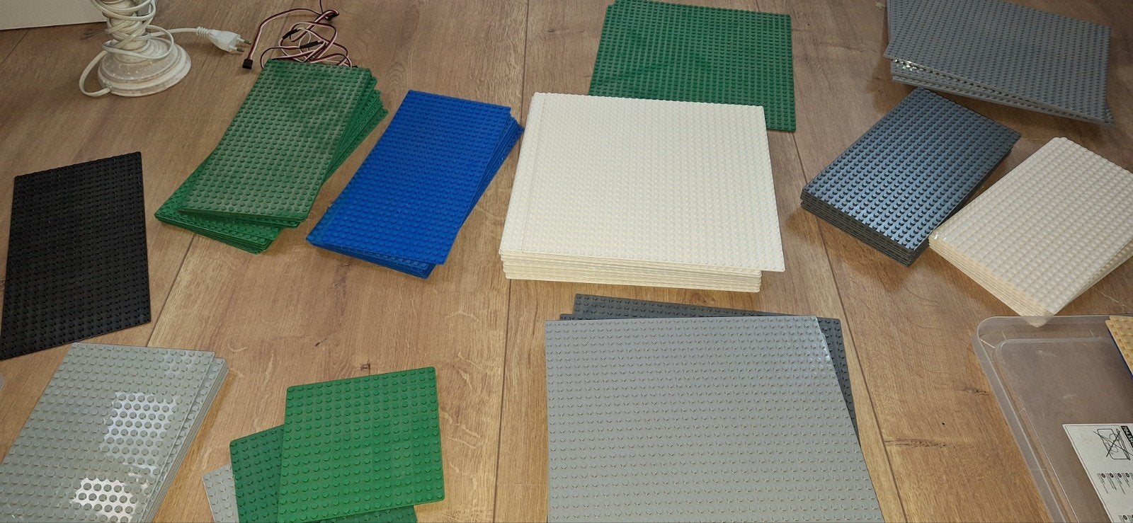 Diverse bouwplaten in verschillende kleuren en maten, Ophalen of Verzenden, Zo goed als nieuw, Grondplaat, Lego