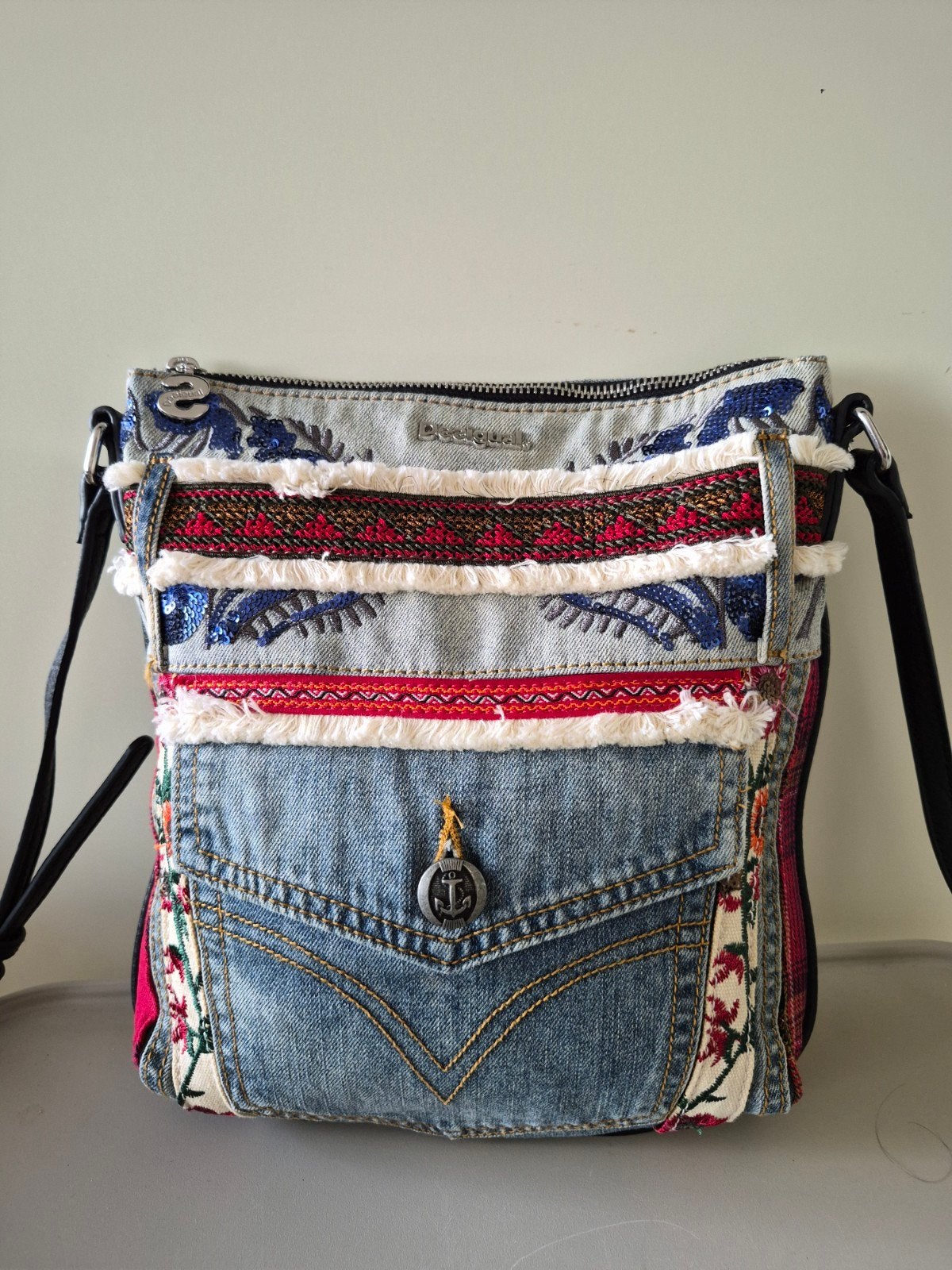 Desigual tas denim broderie schoudertas, Ophalen of Verzenden, Zo goed als nieuw, Blauw, Overige merken