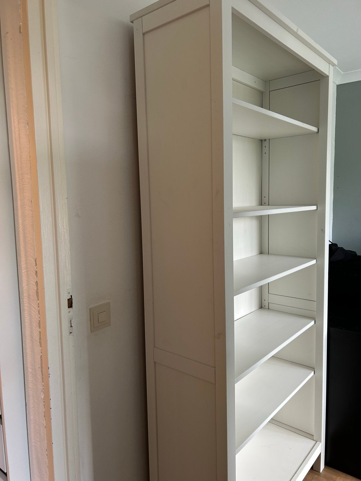 Witte boekenkast met verstelbare planken, Ophalen, Met plank(en), Gebruikt, 200 cm of meer