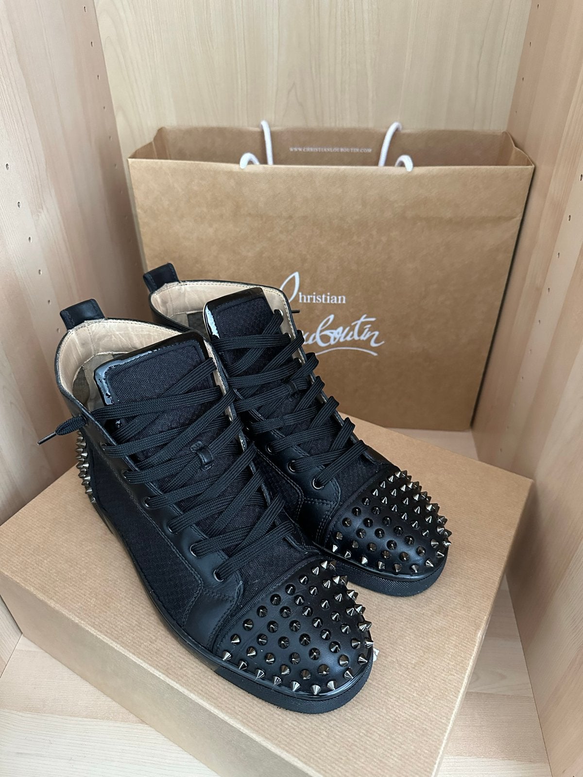Christian Louboutin Black Gun Maat 44, Kleding | Heren, Schoenen, Zwart, Ophalen of Verzenden, Sneakers of Gympen, Zo goed als nieuw