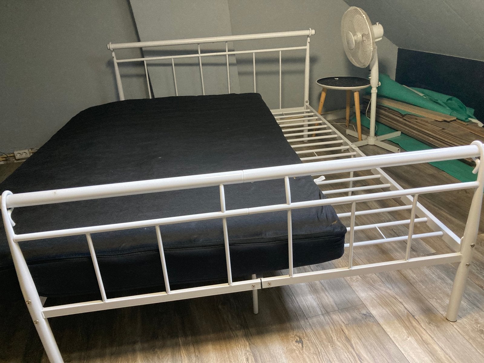 2 pers metaalbed, Ophalen, Wit, Tweepersoons, 140 cm