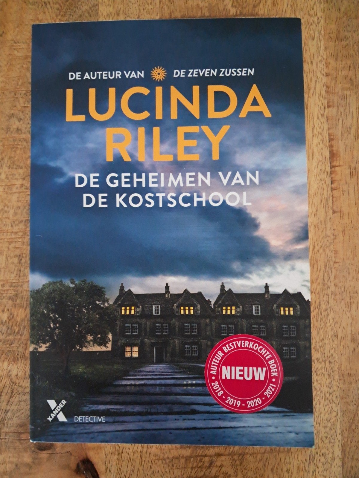 LUCINDA RILEY, Boeken, Chicklit, Ophalen, Zo goed als nieuw