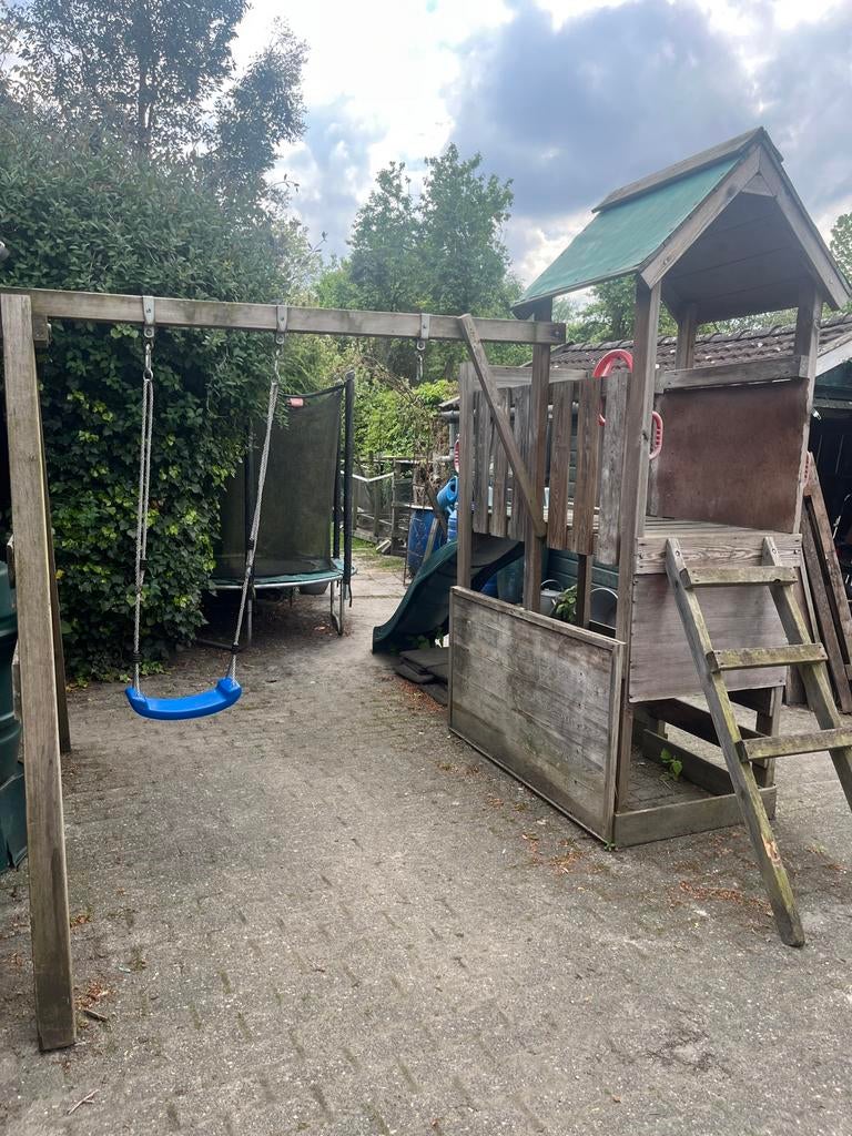 Gratis ophalen speelhuis met schommel en glijbaan, Ophalen, Gebruikt, Schommel