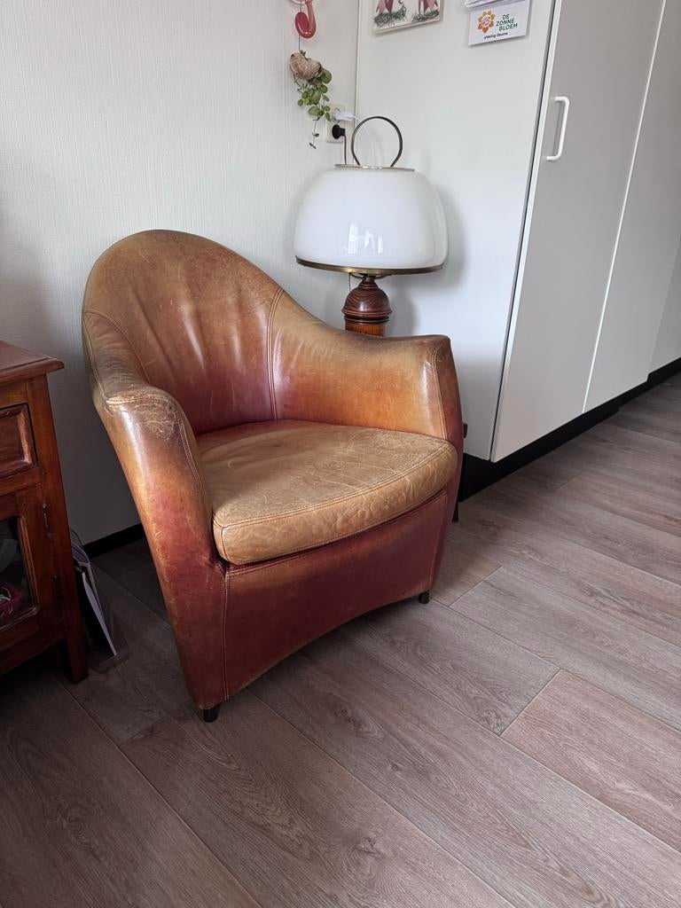 Leren kuipstoel - Cognac kleurig, Huis en Inrichting, Stoelen, Gebruikt, Bruin, Leer, Ophalen of Verzenden