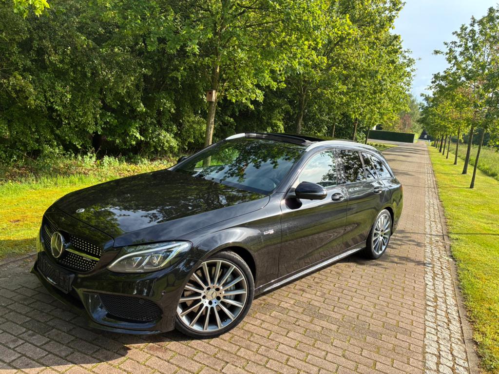 Mercedes C-klasse AMG C43 4MATIC| PANO|BURMESTER| VOL OPTIE, Automaat, 1800 kg, 367 pk, Zwart
