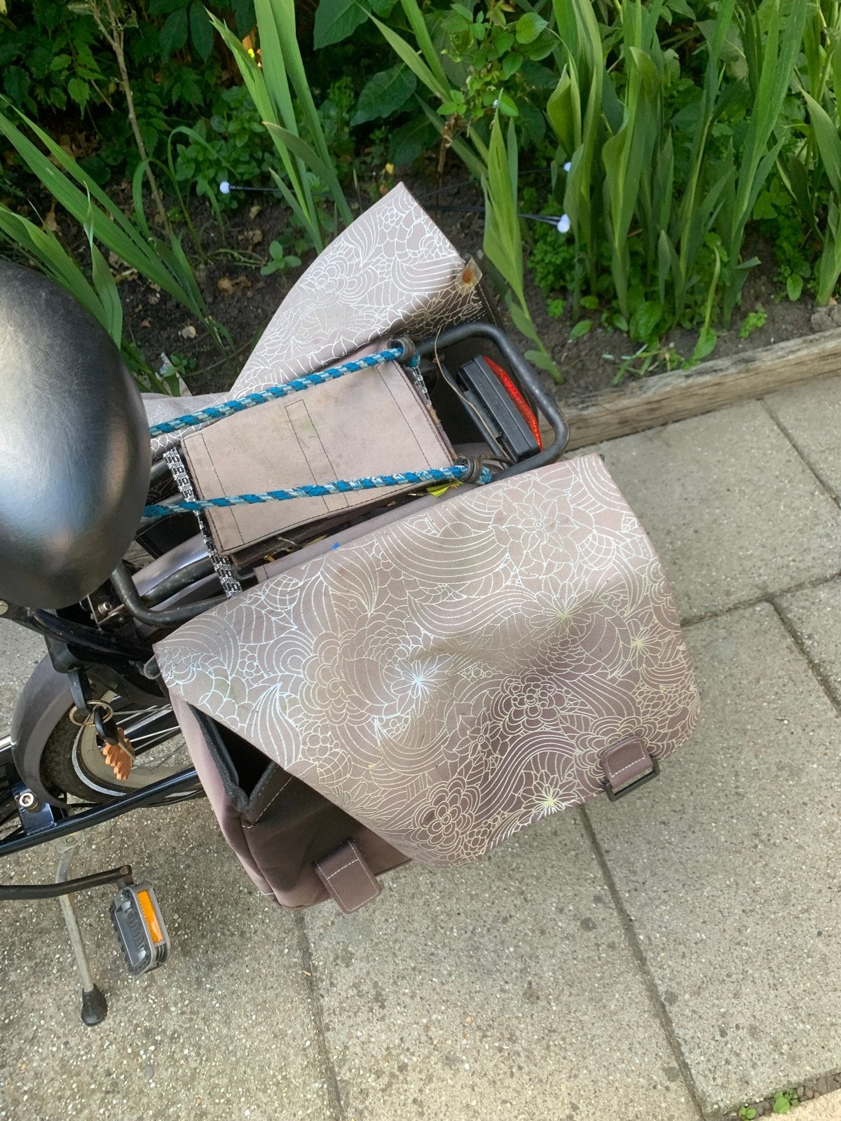 Dames/Heren fiets met 3 versnellingen en fietstas, Fietsen en Brommers, Fietsen | Dames | Damesfietsen, Versnellingen, Zo goed als nieuw