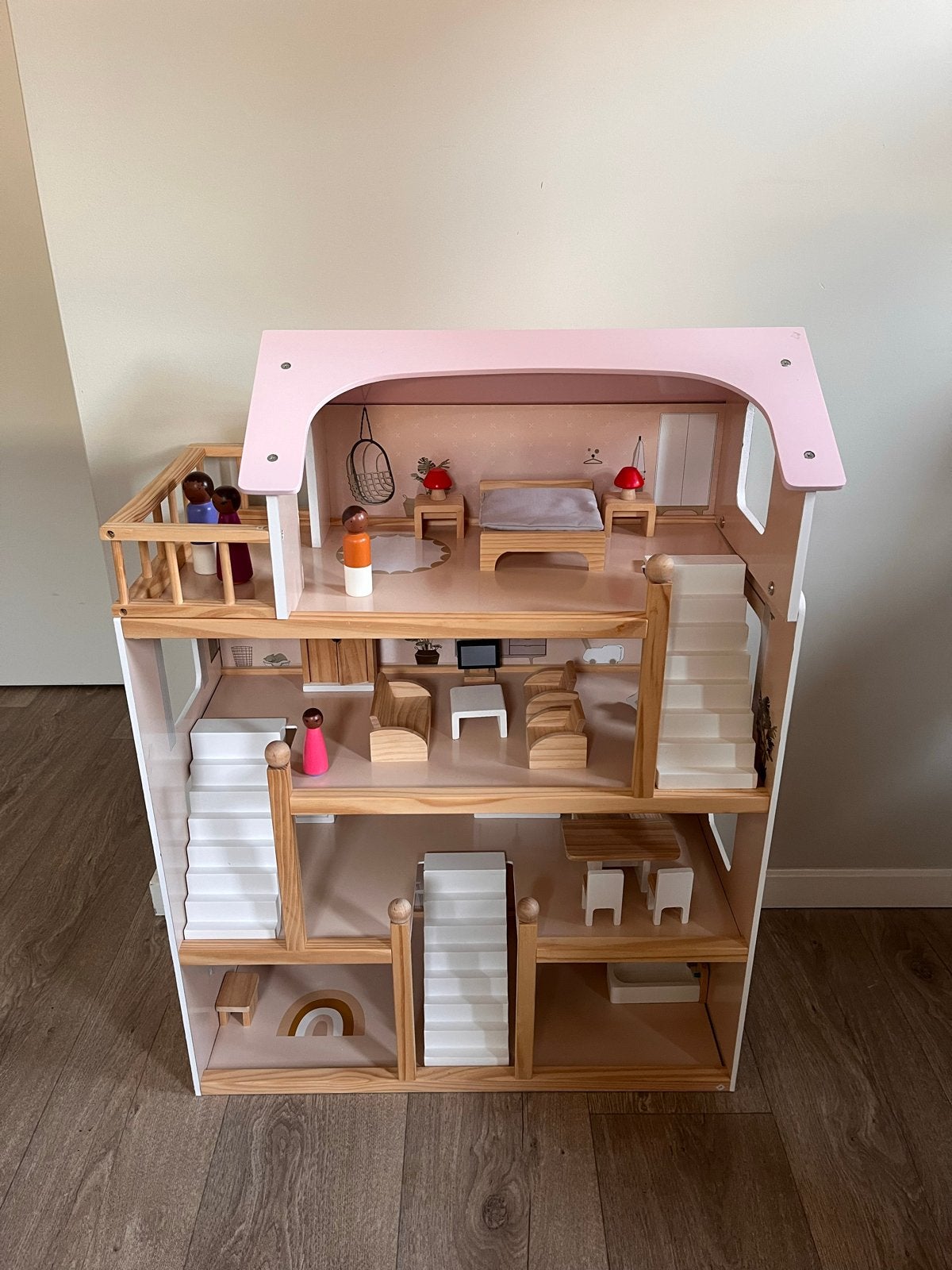 Petit Amelie poppenhuis met accesoires - zo goed als nieuw