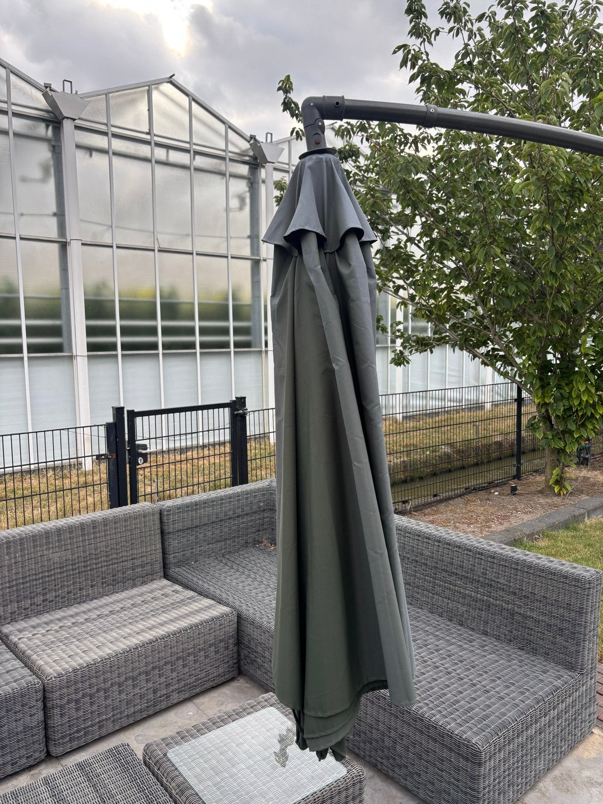 Zweefparasol Groen -, Tuin en Terras, Parasols, Ophalen, Gebruikt, Kantelbaar, 2 tot 3 meter