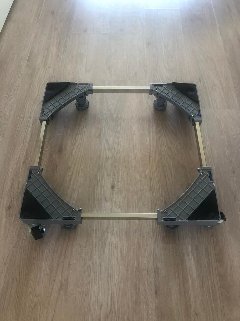 Verrijdbare wasmachine/koelkast standaard (Lidl), Ophalen, Gebruikt