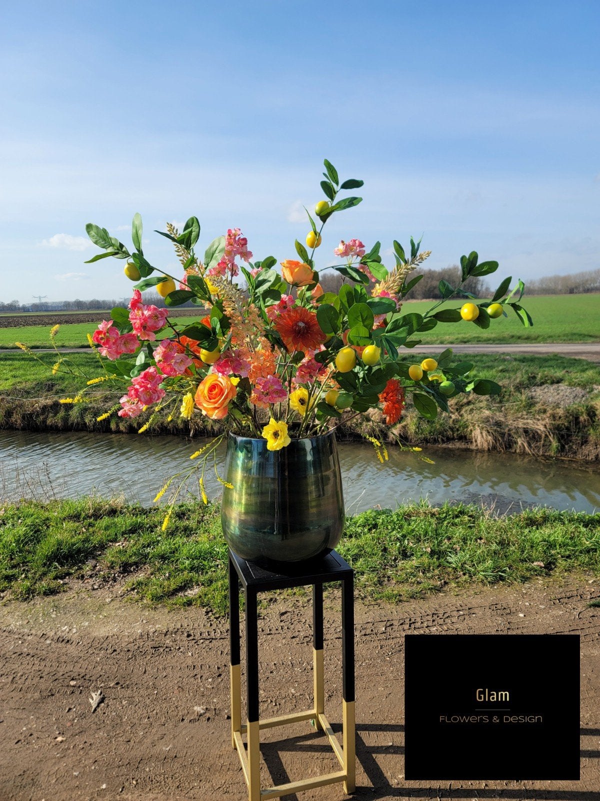 Groot kunstbloemstuk in pot - 115 cm hoog, Huis en Inrichting, Woonaccessoires | Kunstplanten en Kunstbloemen, Binnen, Nieuw, Inclusief kunstbloemen