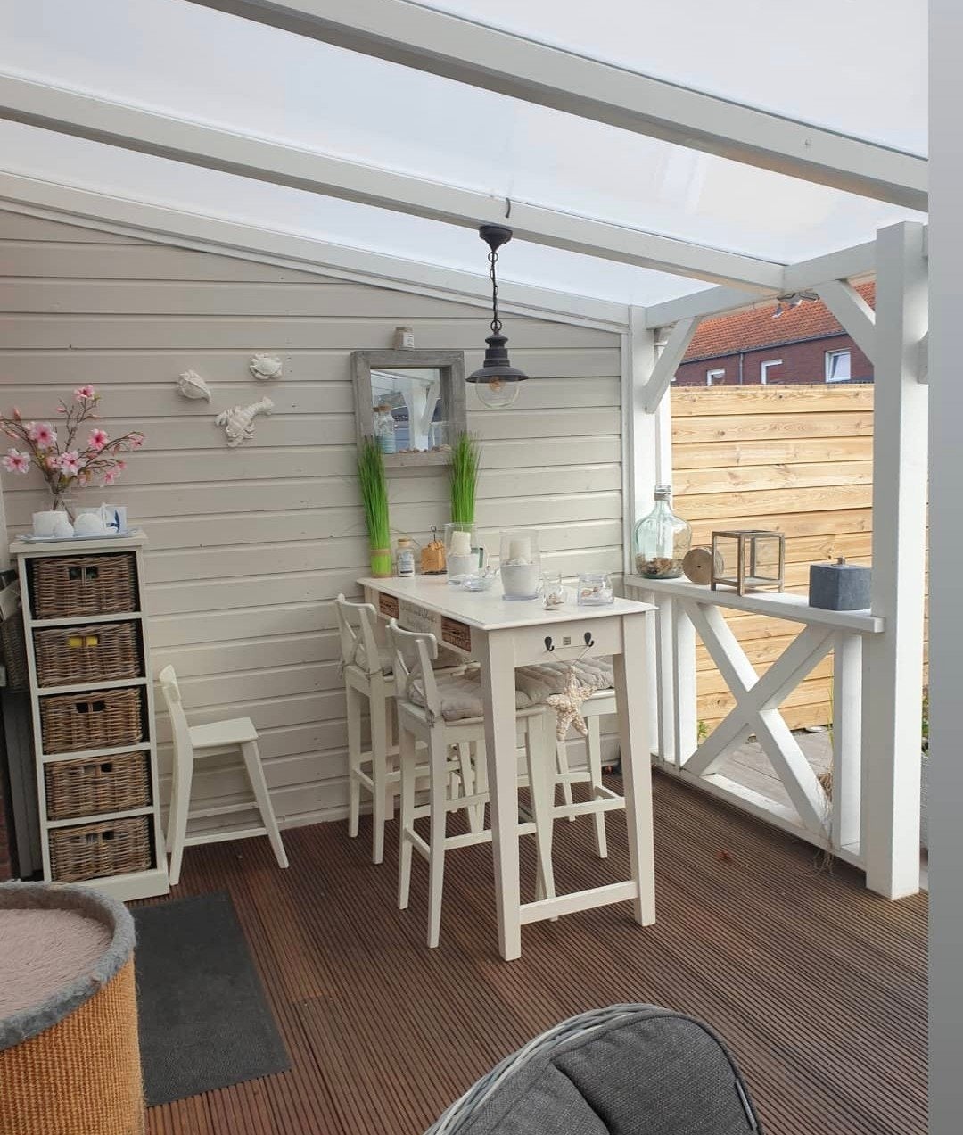 riviera maison Witte bartafel met 4 barkrukken en opbergmand, Ophalen of Verzenden, Gebruikt, Rechthoekig, Hout