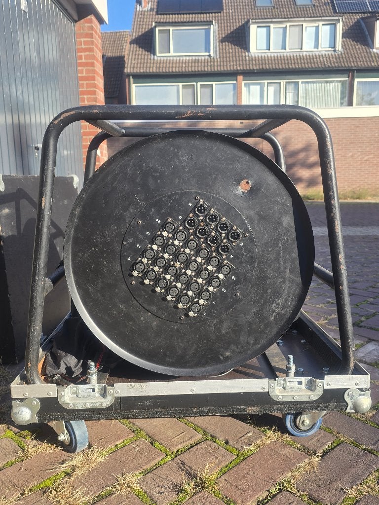Multikabel 32 kanalen 30 meter op haspel in kist, Ophalen, Gebruikt, Apparatuur