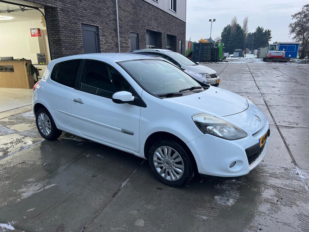Renault Clio 1.2 TCe Collection Nieuwe APK, Auto's, Renault, Voorwielaandrijving, Euro 5, Gebruikt, 4 cilinders
