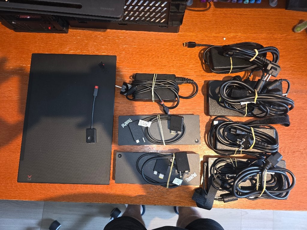 Lenovo X1 Extreme Gen 2 inclusief 2 docking stations, Computers en Software, Ophalen, Zo goed als nieuw, Met videokaart, SSD