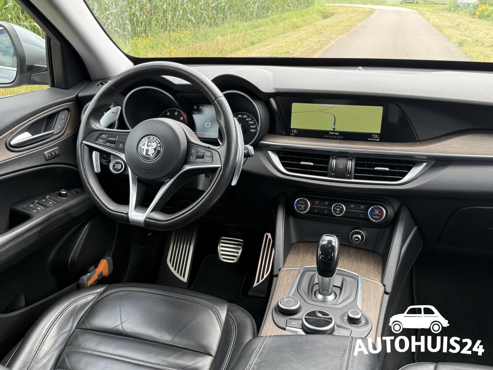 Alfa Romeo Stelvio 2.0 T Q4 AWD Super - FIRST EDITION - 280P, Auto's, Automaat, 4 cilinders, Met garantie (alle), Bedrijf