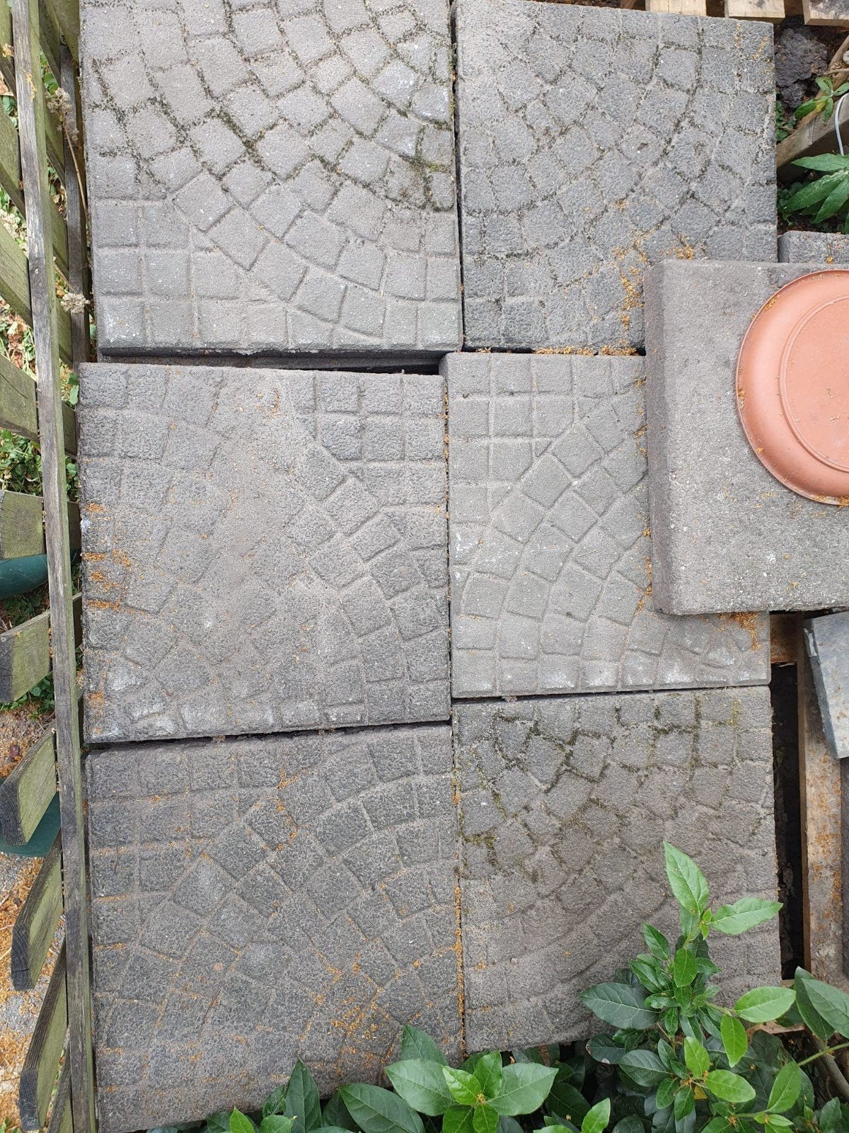 Tuintegels 26 stuks, 40x40 cm met motief, Ophalen, Beton, Terrastegels