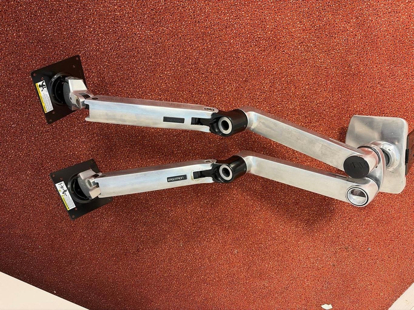 Ergotron LX Dual Monitor Arm |2 Monitoren|Zilver|VESA 75/100, Computers en Software, Monitoren, Gebruikt, IPS, Ophalen of Verzenden