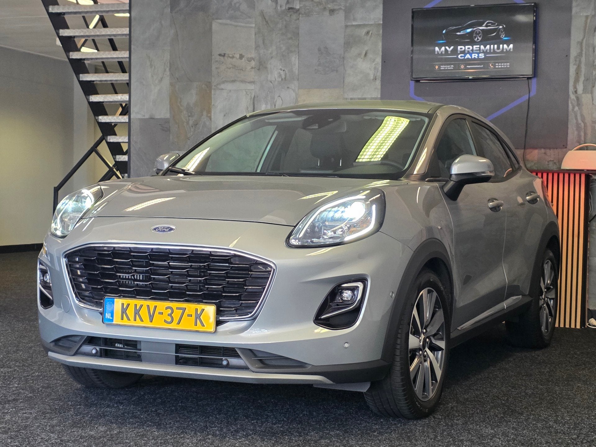 Ford Puma 1.0 EcoBoost Hybrid ST-Line X Full-Option / Park P, Auto's, Ford, Zwart, Automatische klimaatregeling, Leder en Stof
