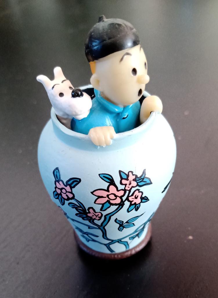 Kuifje in Vaas uit "De Blauwe Lotus", Ophalen of Verzenden, Zo goed als nieuw, Mens