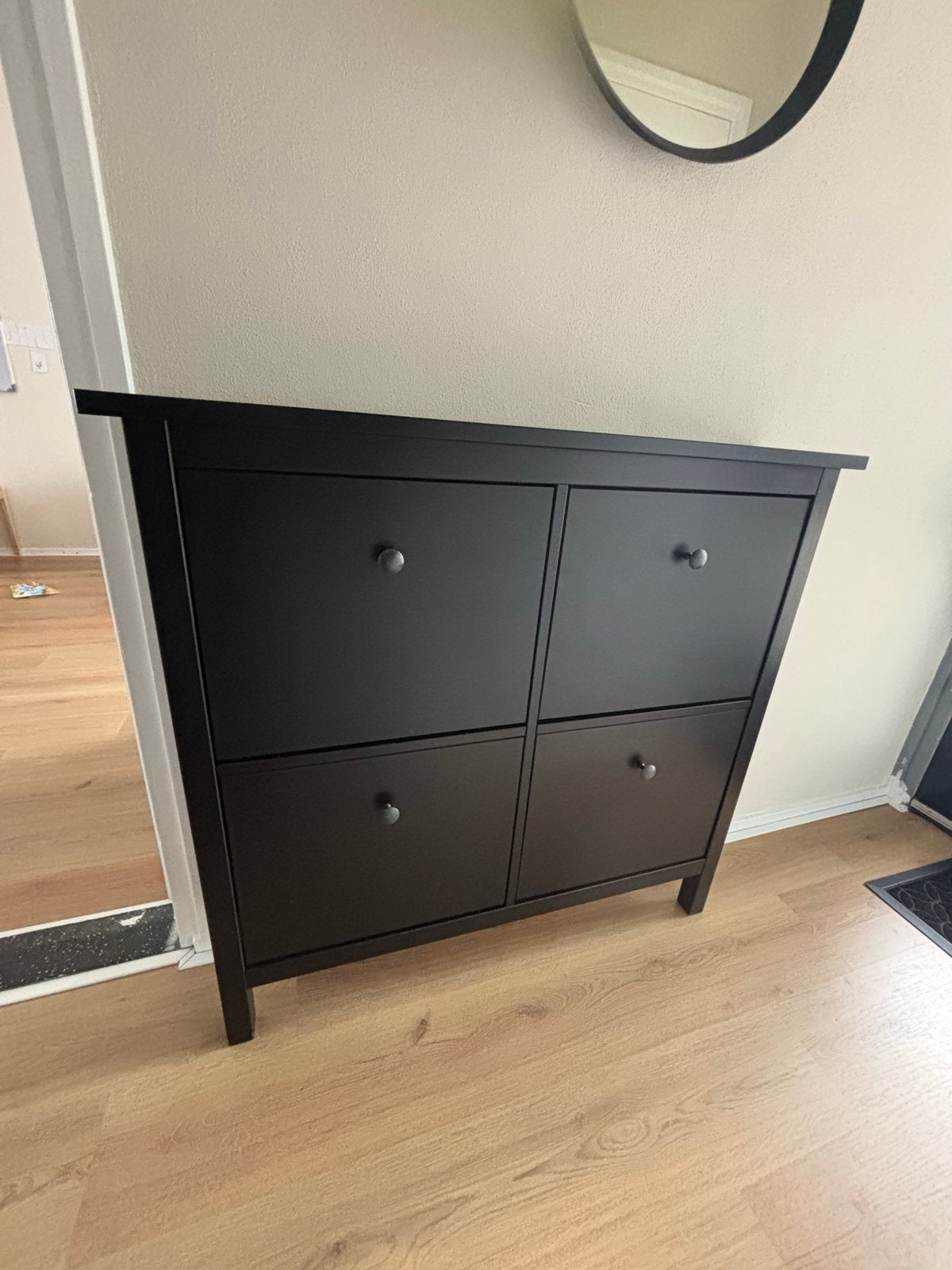 IKEA HEMNES Schoenenkast - Zwartbruin, 4 vakken, Huis en Inrichting, Ophalen, Gebruikt