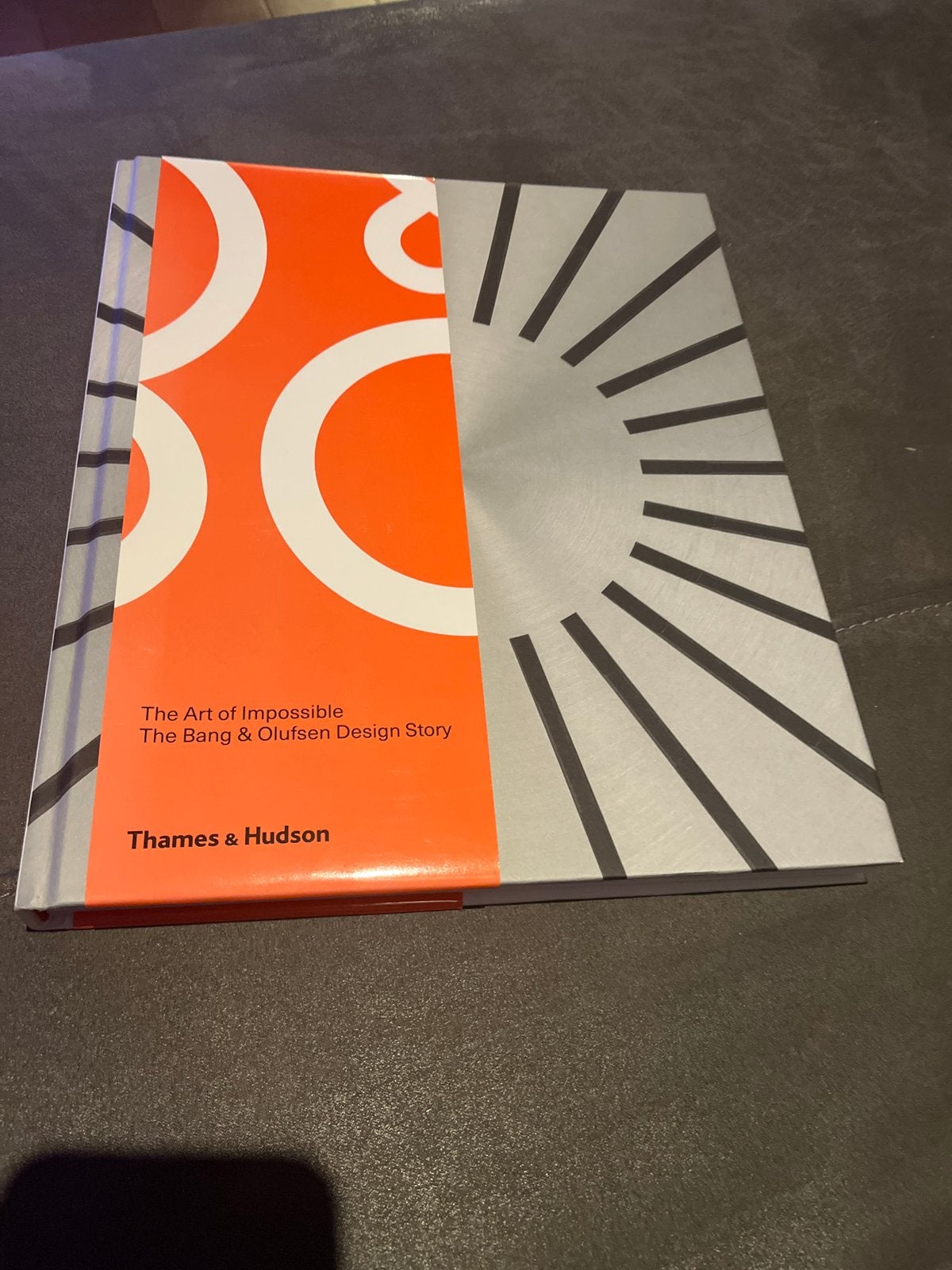 The Art of Impossible: The Bang & Olufsen Design Story, Boeken, Ophalen of Verzenden, Zo goed als nieuw, Overige onderwerpen